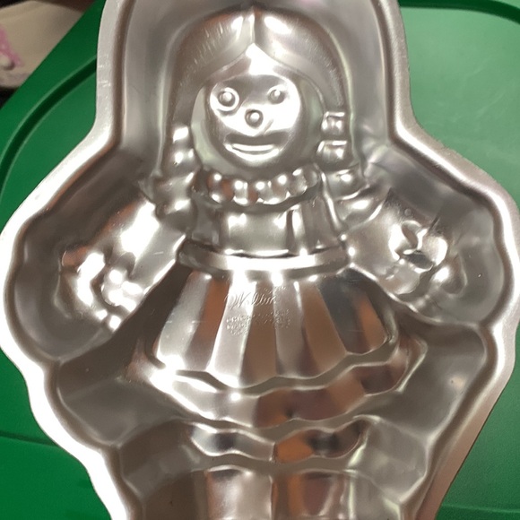 WILTON- VINTAGE 1975 Doll Cake Mold - Picture 4 of 5